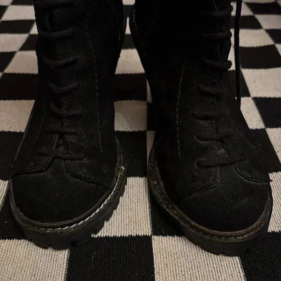True religion black suede boots. Size 6.5. Zippers, buckles laces. Punk rock - Picture 9 of 16